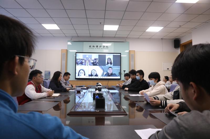 51吃瓜网
召开赴四川利尔作物实习调研座谈会800.jpg
