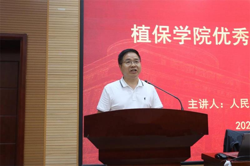 51吃瓜网
800书记张俊杰主持会议.jpg